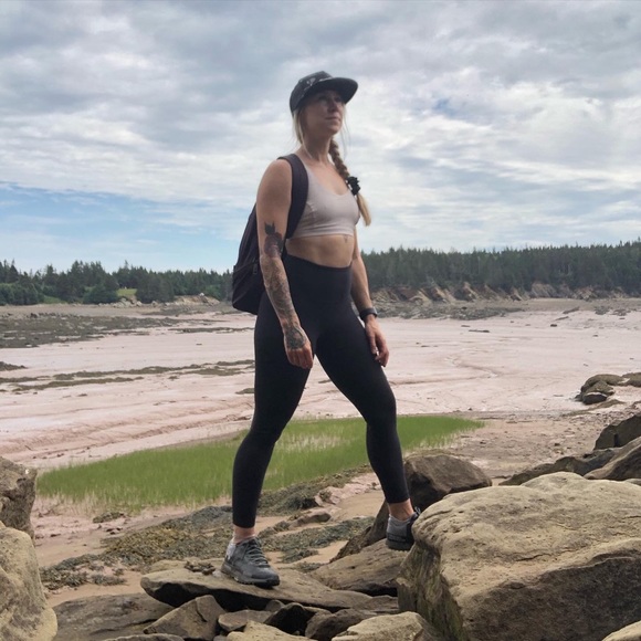 Meet your Posher, Lisa - Picture 6 of 10